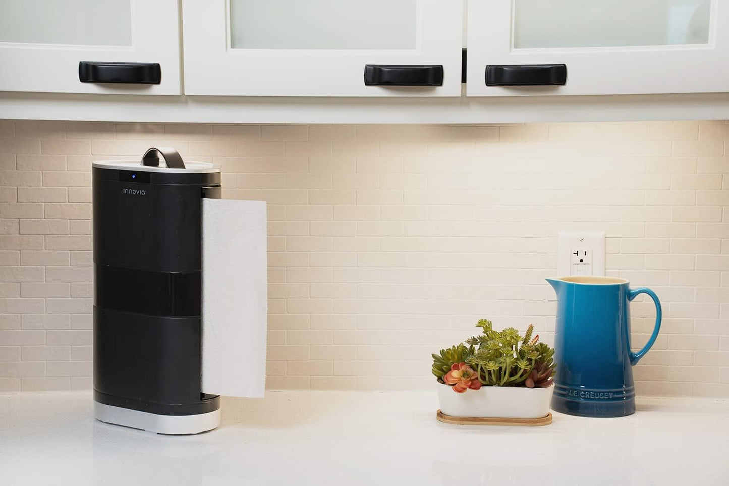 Innovia Countertop Touchless Paper Towel Dispenser